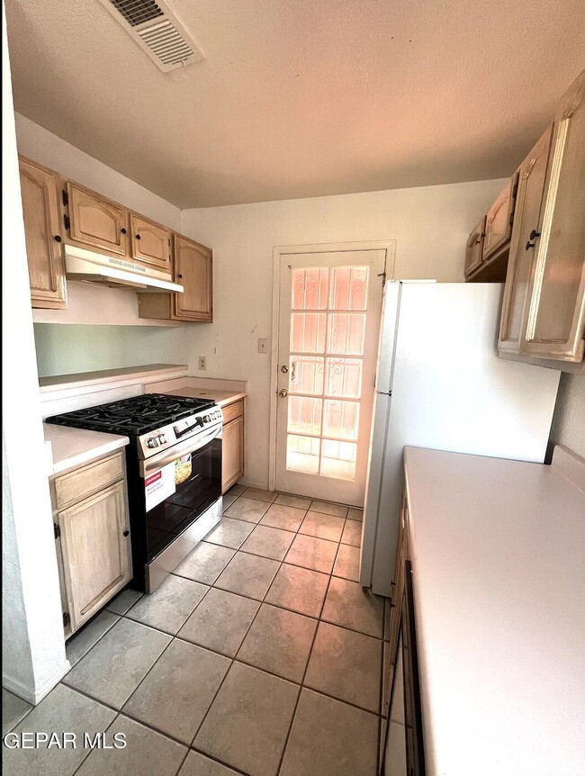 Building Photo - 11501 Cree Ct