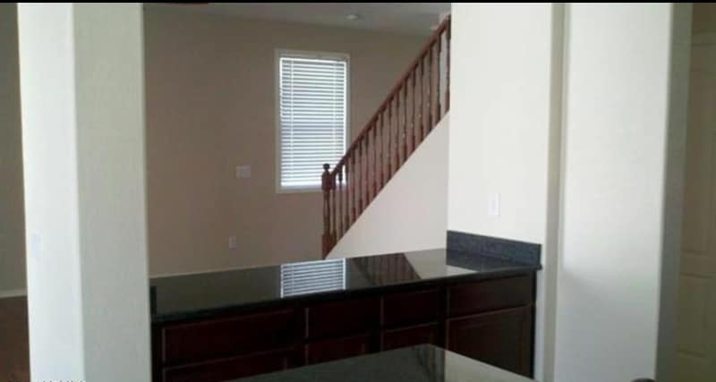 Building Photo - 2316 E Wayland Dr