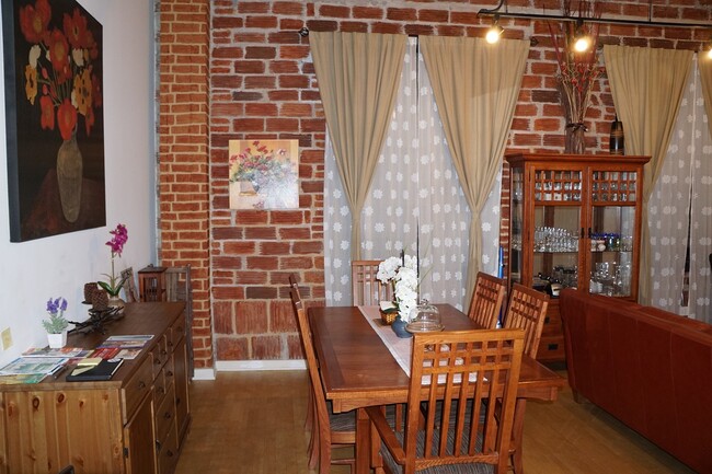 Dinning Room - 20 N State St