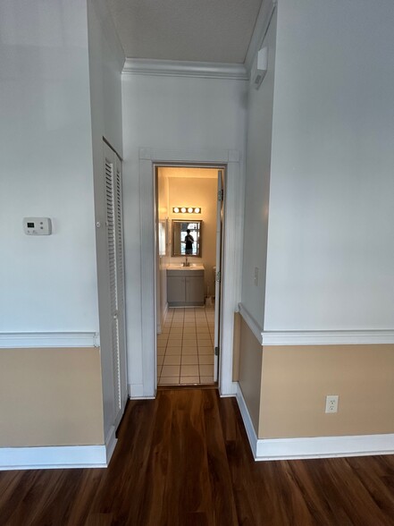Building Photo - 4655 Wild Iris Dr