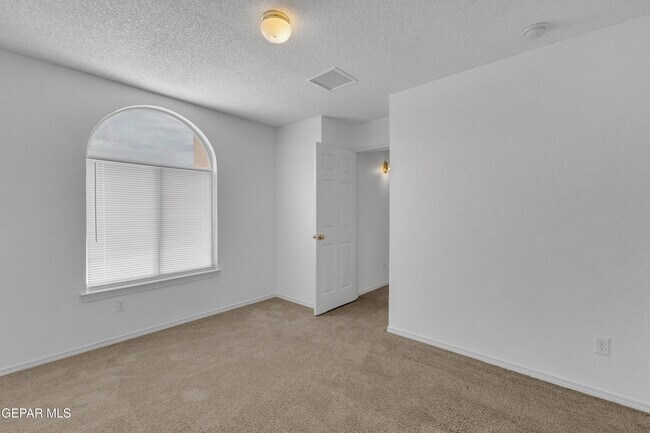 Building Photo - 6096 Pecan Park Pl