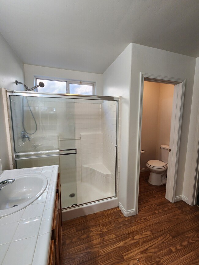 Building Photo - 11710 Walderi St