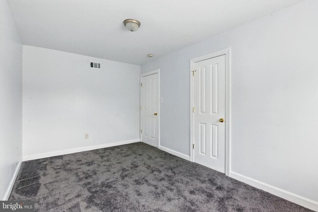 Building Photo - 709 Brandywine St SE