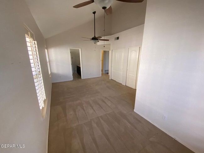 Building Photo - 715 Espada Dr