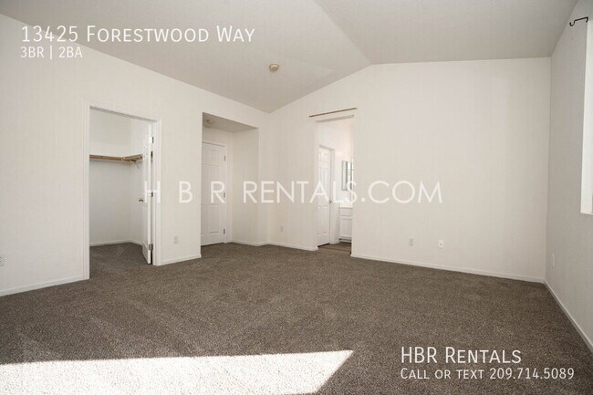 Building Photo - 13425 Forestwood Way
