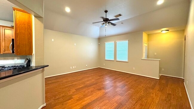 Building Photo - 8923 Willow Wind Ln