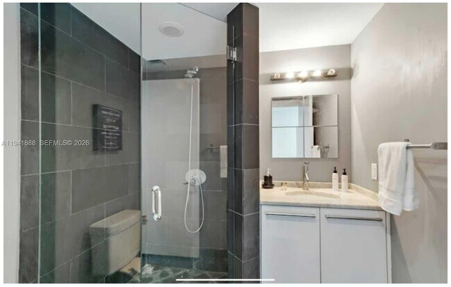 Building Photo - 900 Biscayne Blvd