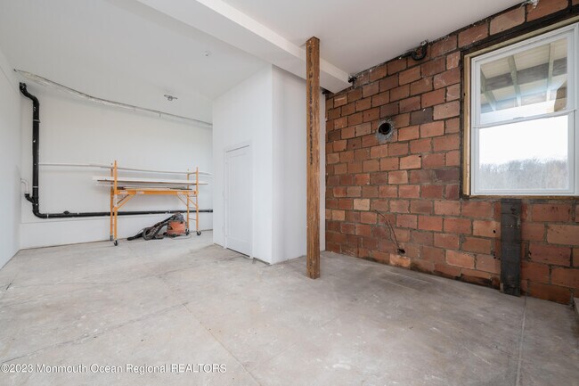 Building Photo - 431 Cooper Rd