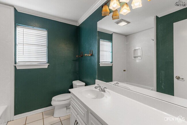 Building Photo - 5639 Johnson Rd