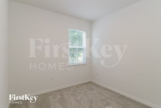 Building Photo - 230 Windsor Reserve Dr