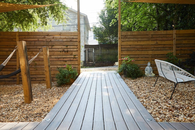 Building Photo - 1623 11th Pl S