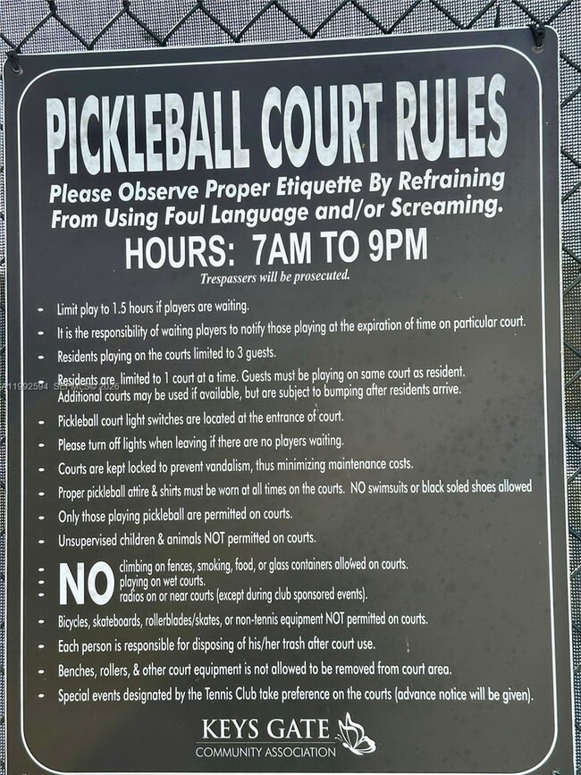 Building Photo - 2867 SE 25th Ter