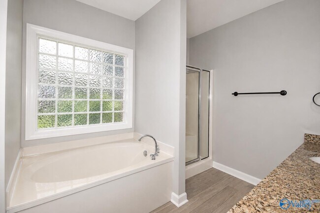 Building Photo - 103 Tudor Pl