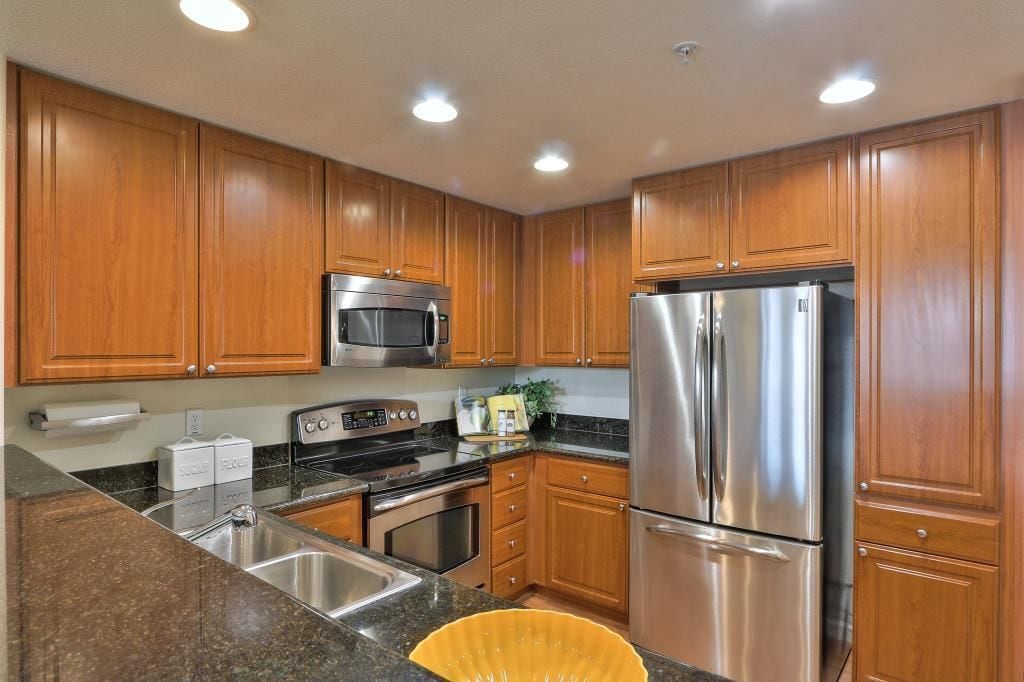 Kitchen - 1883 Agnew Rd