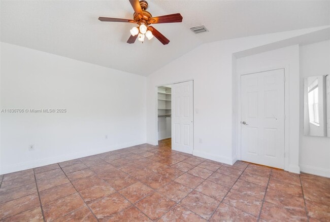 Building Photo - 1551 Seagrape Way