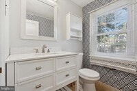 Building Photo - 433 Haverford Rd