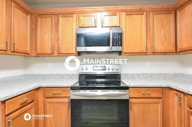 Building Photo - 3 Bedroom Pet-Friendly Home in LITHONIA, GA with Main Street Renewal