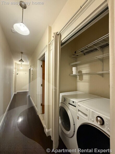 Building Photo - 6 Giles Park