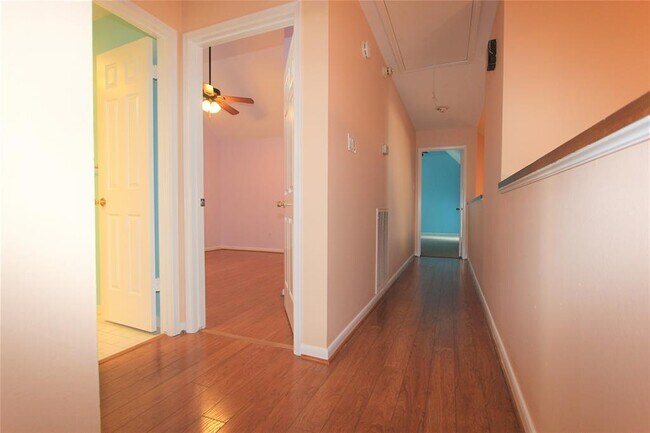Building Photo - 4012 Arnold St