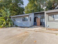 Building Photo - 2850 SW 38th Pl