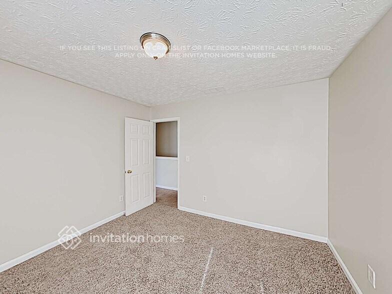 Building Photo - 8251 Sterling Ln