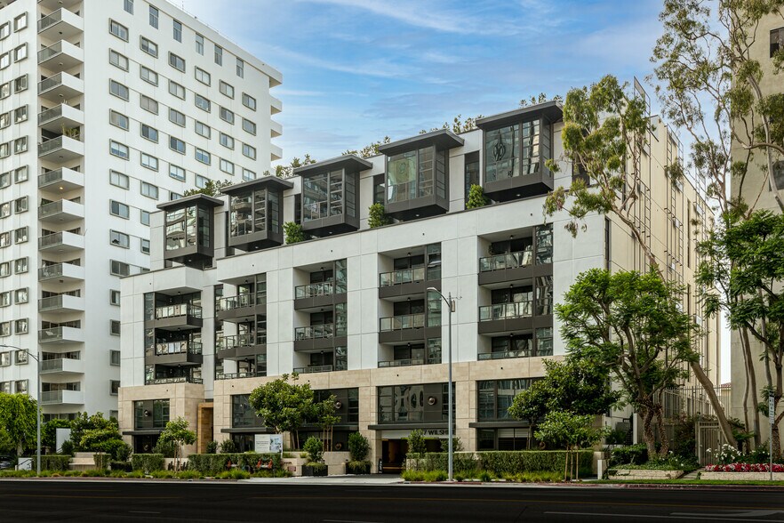 Building Photo - 10777 Wilshire Blvd