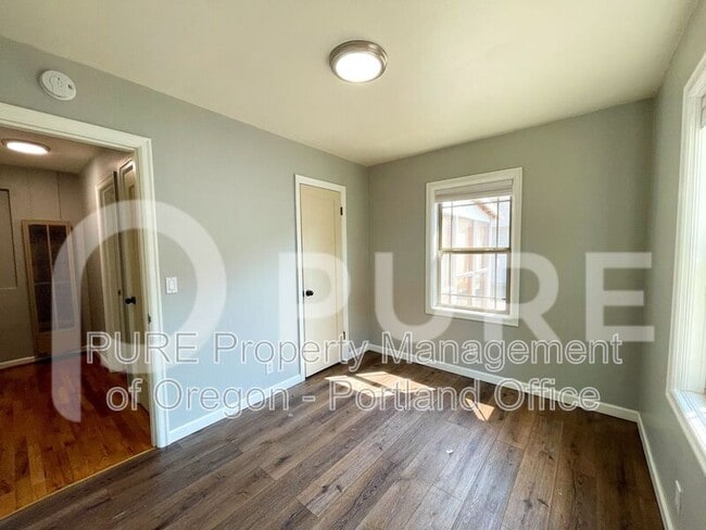 Building Photo - 8506 SE Mill St