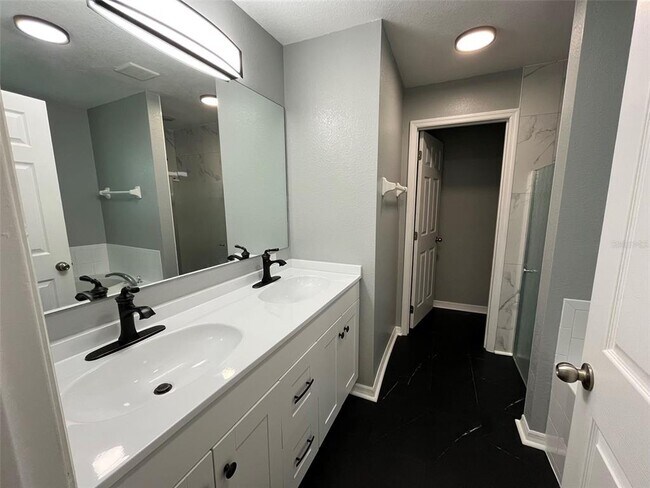 Building Photo - 3462 Monday Terrace