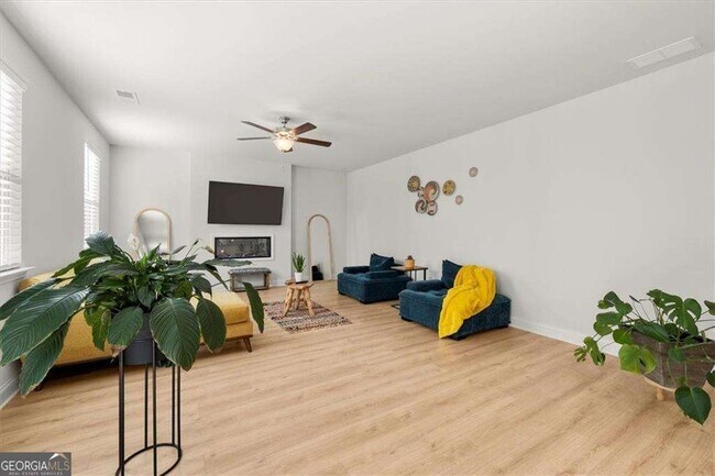 Building Photo - 29 Dew Drop Ln