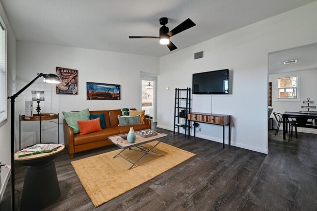 Building Photo - 5210 Rogers Ln