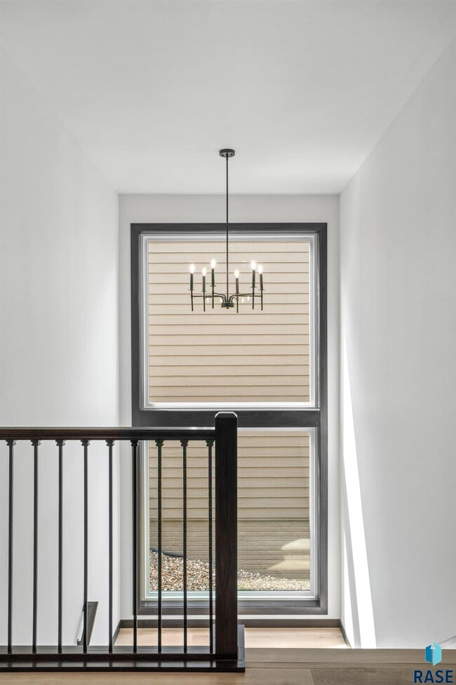 Building Photo - 1113 S Foss Ave