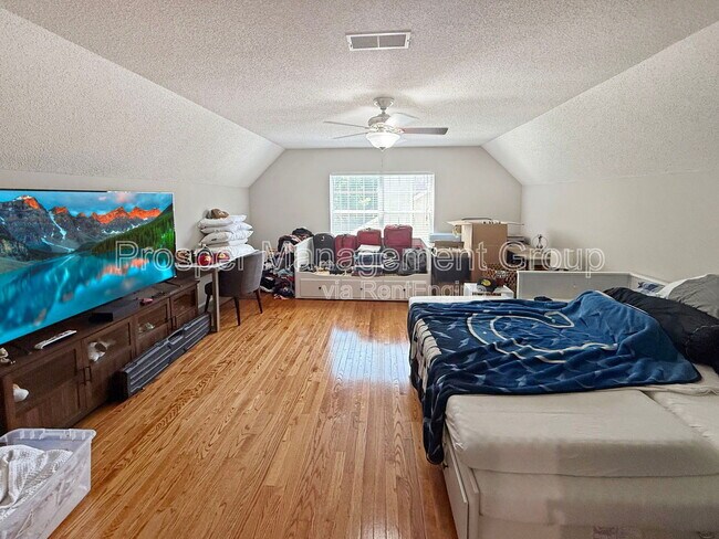 Building Photo - 578 Carters Grove Rd
