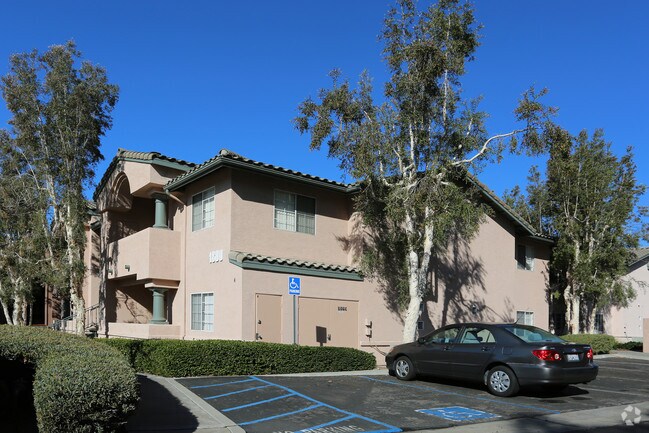 Building Photo - The Boulders