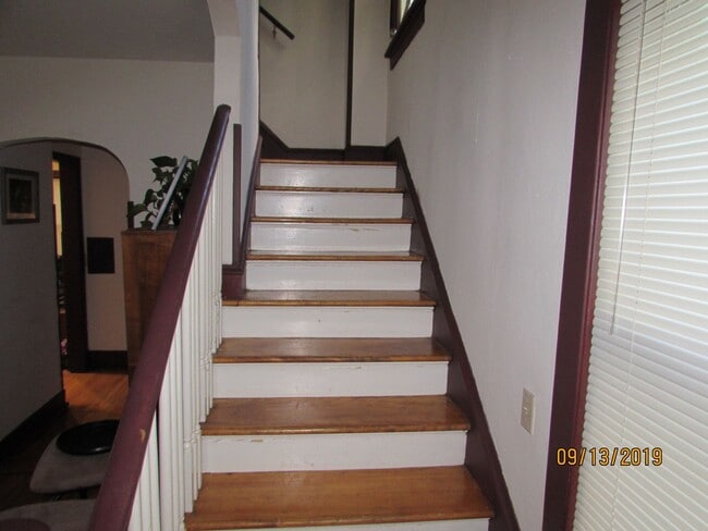 Building Photo - /Charming 3BR Near Downtown Madison - Available 8/15/2026