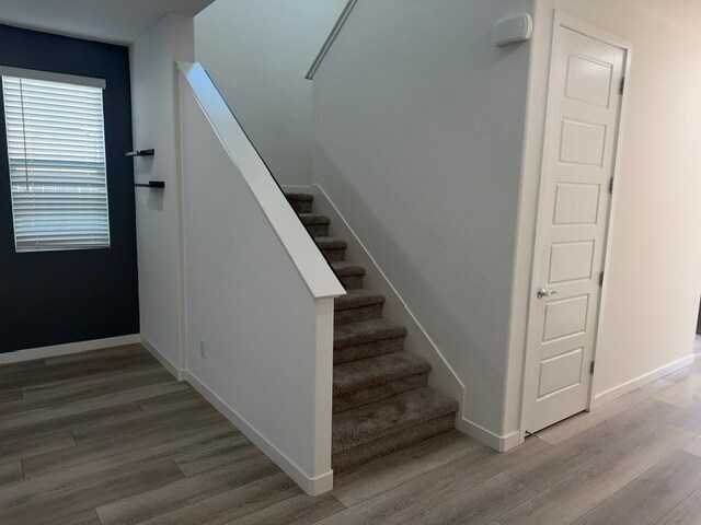 Building Photo - Gorgeous Lathrop 4 Bedroom 3 Bathroom plus a loft area home