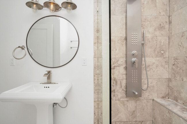 Building Photo - 27001 Calle Juanita