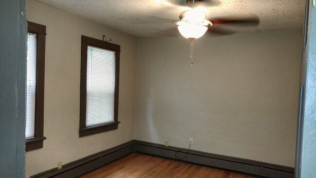 Living Room - 2nd Bedroom - 1015 E Gorham St