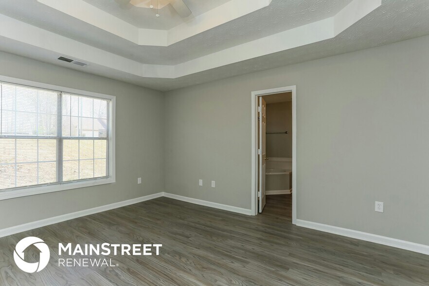 Building Photo - 250 Saratoga Ct