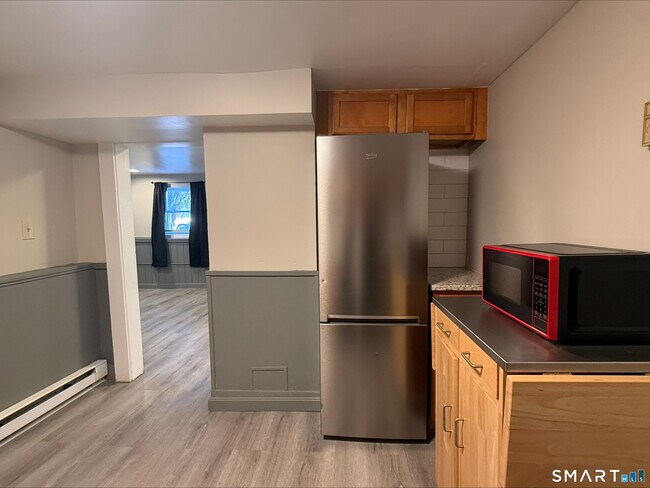 Building Photo - 51 N Orchard St