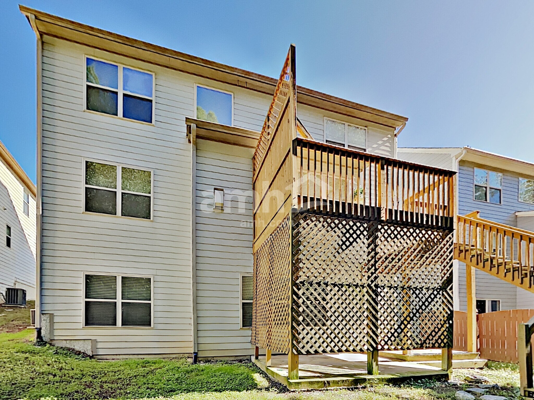 Building Photo - 255 Shaw Dr