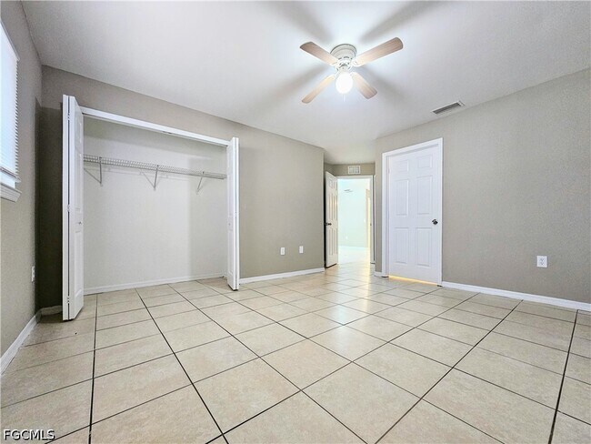 Building Photo - 809 Alabama Rd S