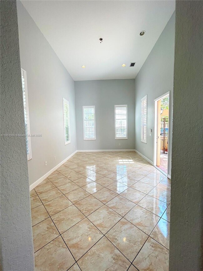 Building Photo - 1065 SW 147th Ter