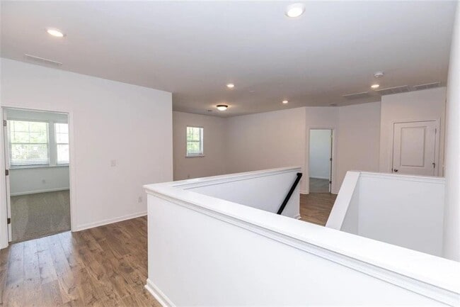 Building Photo - 1725 Wellston Dr