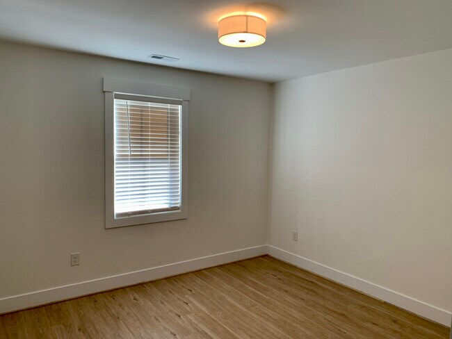 Building Photo - 5214 Campbell Ave