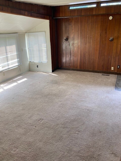 Building Photo - 1300 Franklin Rd