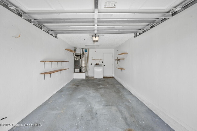 Building Photo - 40 Bogart Pl