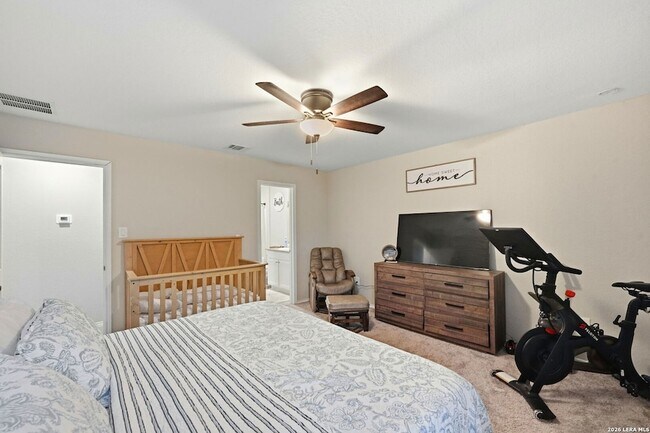 Building Photo - 140 Maverick Cv