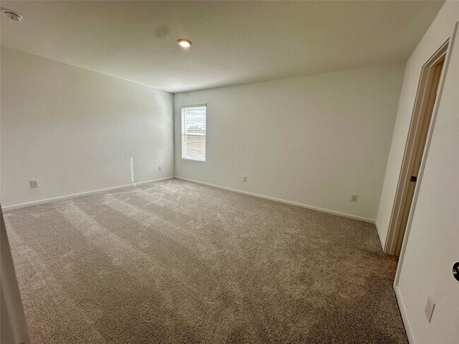 Building Photo - 13310 Rayhill Dr