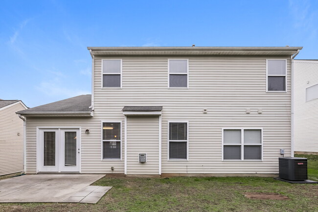 Building Photo - 544 Wrayhill Dr