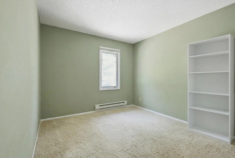 Building Photo - 6 Spruce Trail